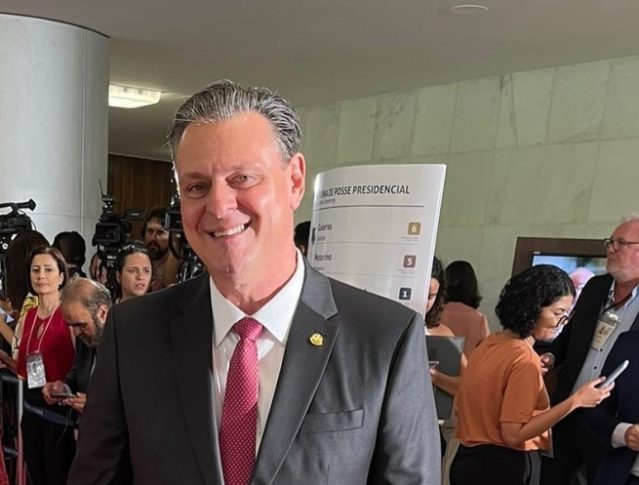 O Ministro Da Agricultura Carlos F Varo Prioridade O Desenvolvimento