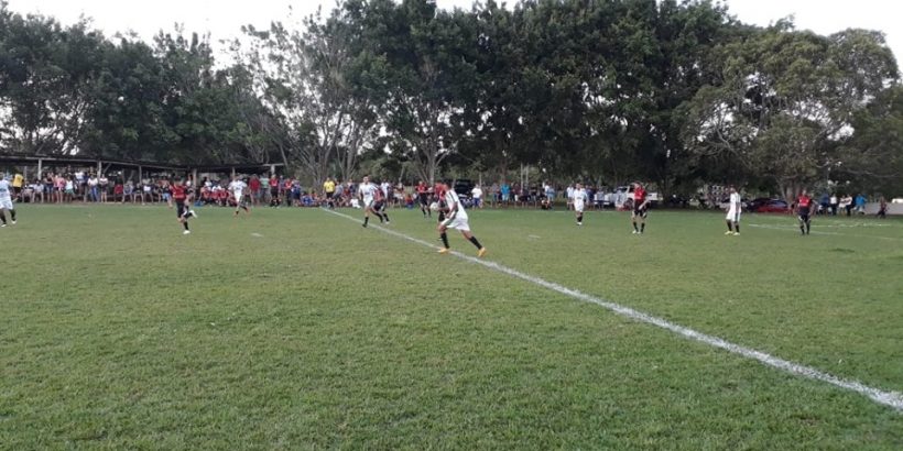 Canarinho e Palmeirinha são os finalistas da Copa Estrela Master