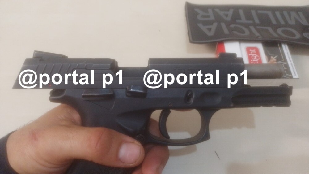 Homem é preso ao ser flagrado com pistola .380 no bairro Vila